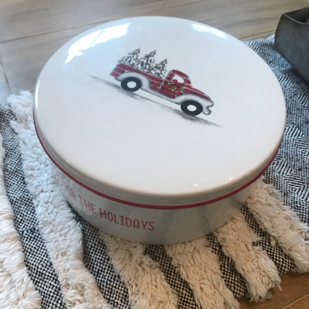 10 Strawberry Street Christmas ceramic canister